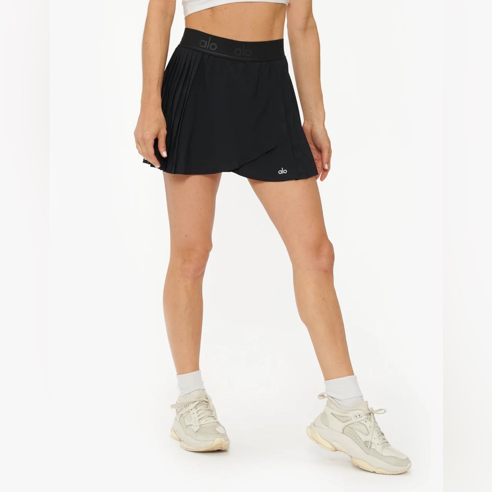 Alo Yoga Aces Tennis Skirt- Black